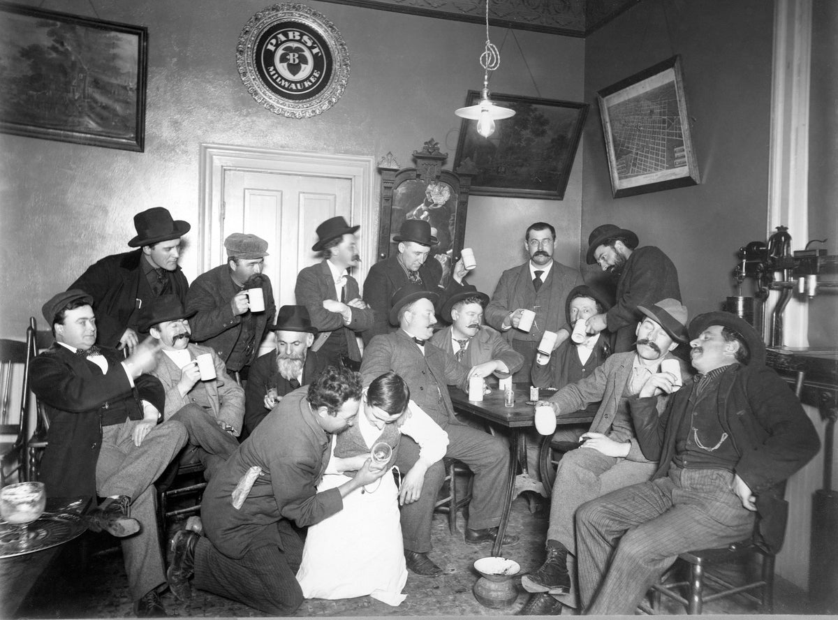 Marshfield Maennerchor members enjoying themselves upstairs at Louis Baumann’s Saloon, 101 North Central Avenue, 1901. Included in the photograph are Jake Kuehmichel, John Therof, Joseph Pflum, Joe Morel, Nick Ludovic, Herman Pankow, Emil Scheibe, and George Zettler. Courtesy North Wood County Historical Society / #S100.11