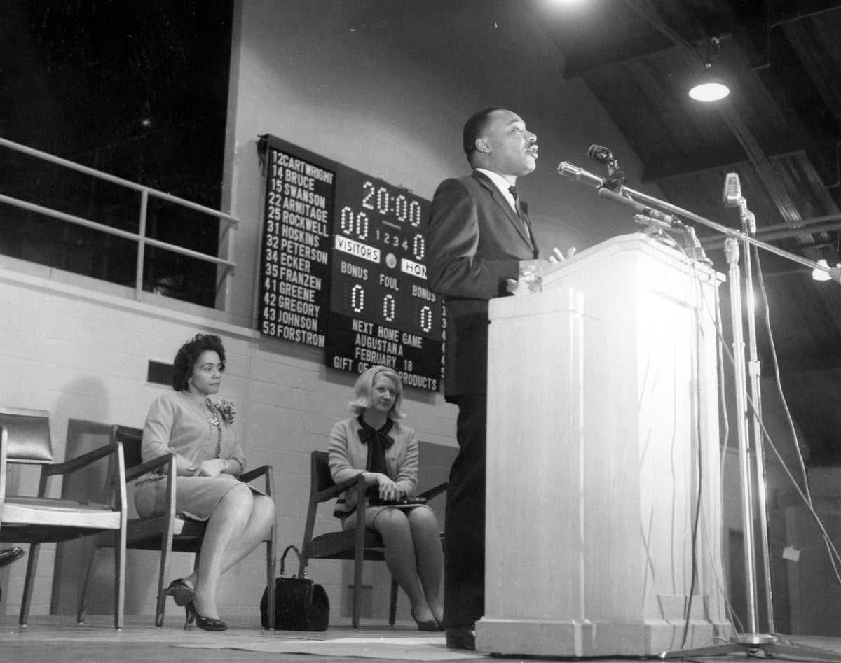 Martin Luther King Jr. speaking on the Illinois Wesleyan campus on February 2, 1966. Behind him are Coretta Scott King and Elizabeth Lindblom. Courtesy Tate Archives & Special Collections, The Ames Library, Illinois Wesleyan University, Bloomington, Illinois