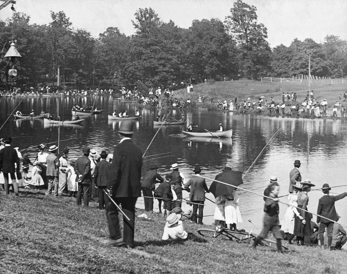 Miller Park, circa 1925. Courtesy of the McLean County Museum of History, Pantagraph Collection
