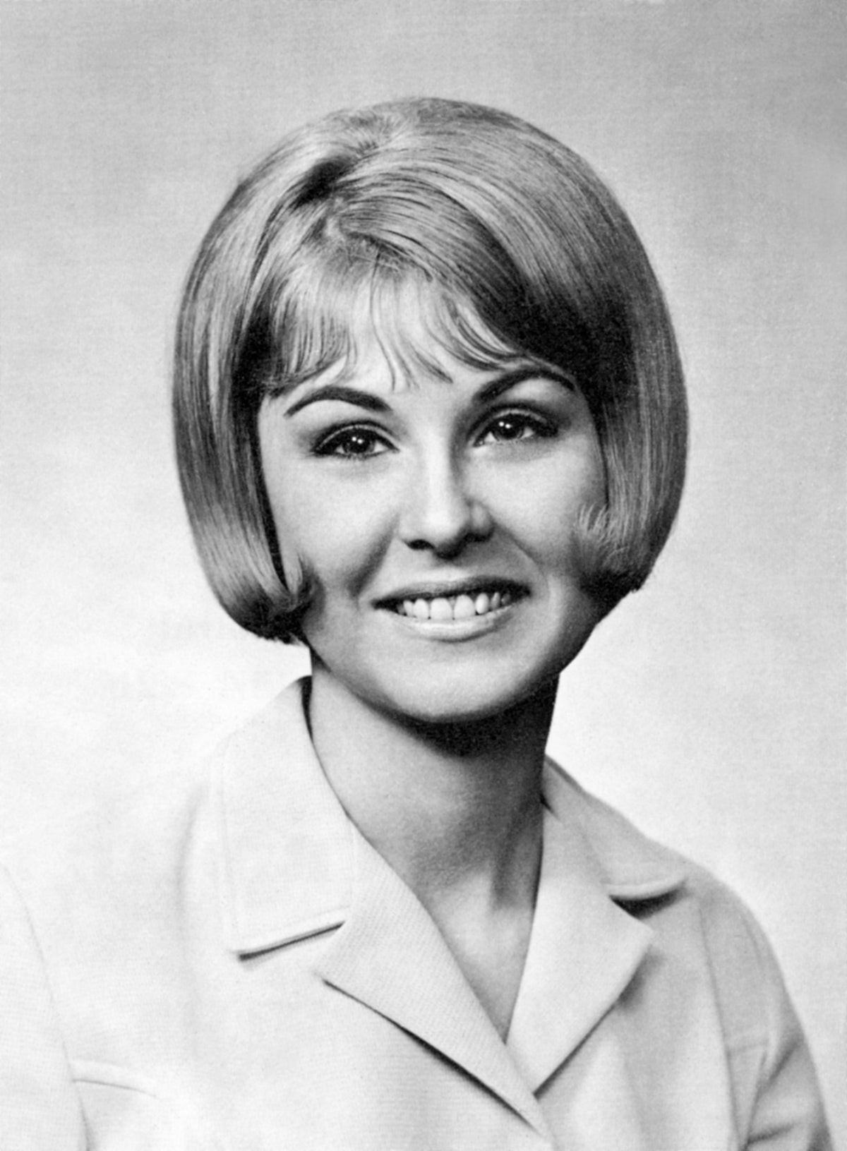 Miss York — Donna Olmsted — was one of the pageant competitors as the York Jaycees sponsored and presented the 1968 Miss Nebraska Pageant at the York City Auditorium. In the program welcoming pageant viewers and competitors, the York Chamber and the York Jaycees used the slogan, “There are no strangers in York, just new friends.” Meanwhile, Miss Olmsted was listed as being 18 years of age and the daughter of Mr. and Mrs. F. Wayne Olmsted of Friend.