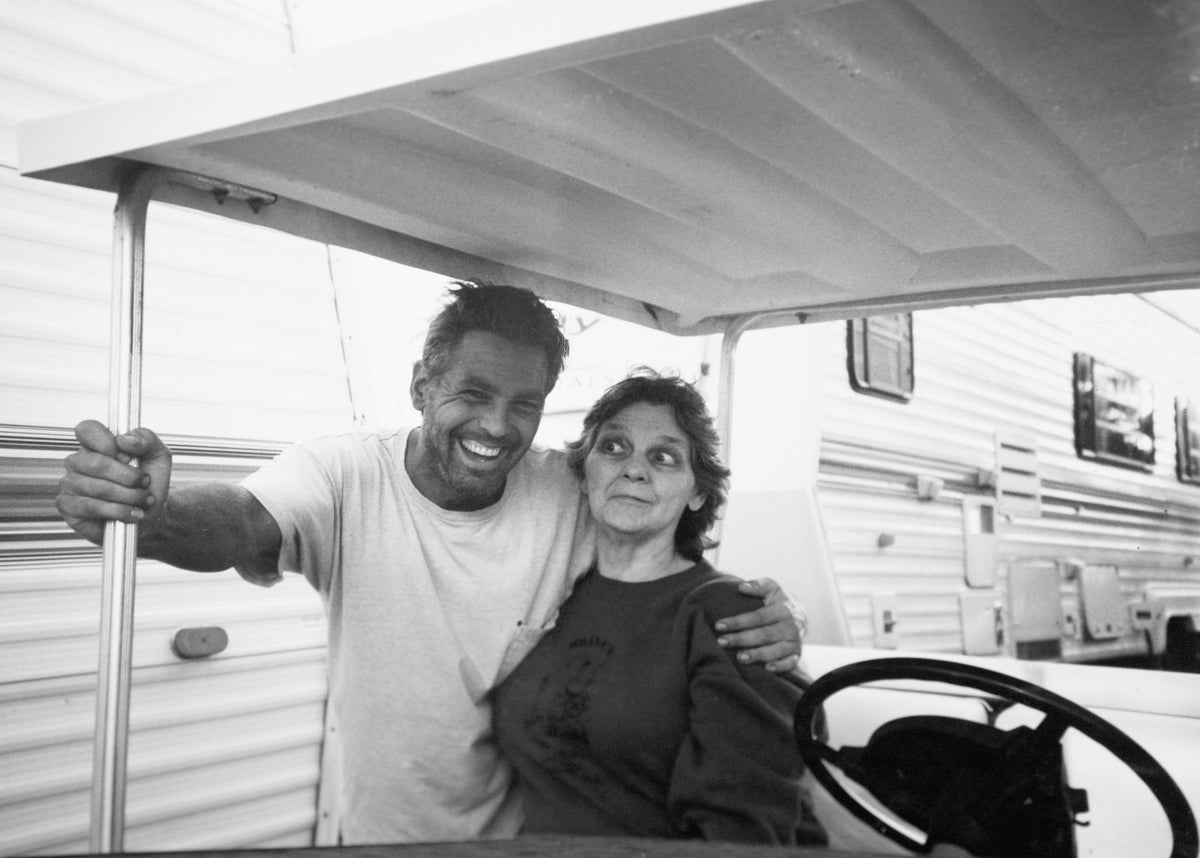 Actor George Clooney with Ethel Shatford Preston, who was a bartender at the Crow’s Nest and mother of one of the fisherman who died on the Andrea Gail. Gloucester Daily Times