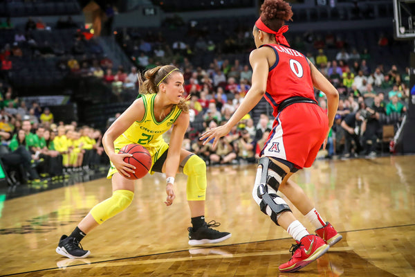 Oregon's Sabrina Ionescu (20) drives during the first half as the No. 1 seed Oregon Ducks face the No. 4 seed Arizona Wildcats in the semifinals of the Pac-12 women's basketball tournament on March 7, 2020, at Mandalay Bay Events Center in Las Vegas. Courtesy Serena Morones, The Oregonian/OregonLive