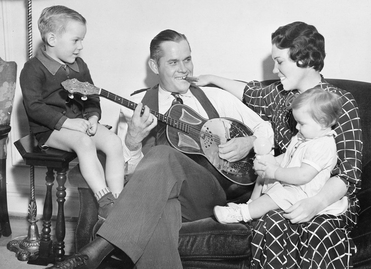 Leslie family photo before the 1937 World Series. From left are Sam Jr., Sam Sr., (baseball hero from Moss Point), and Etta who is holding Dorothy Lou.