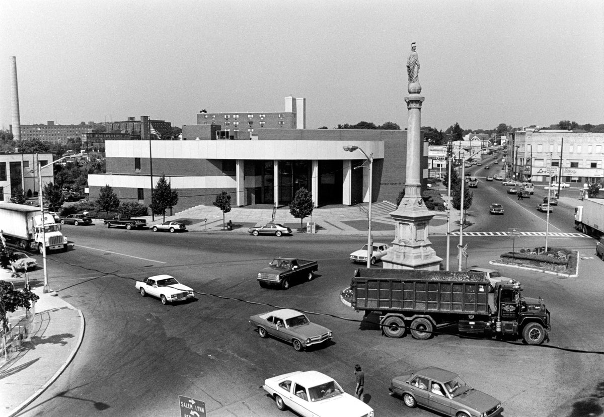 Peabody Square, circa 1970s. Courtesy The George Peabody House & Peabody Leather Workers Museum