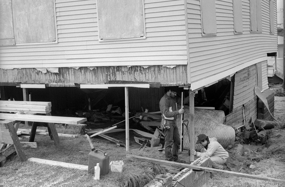 After the storm, carpenters rushed in to shore up Long Beach homes. Cristin Bradley/Gloucester Daily Times