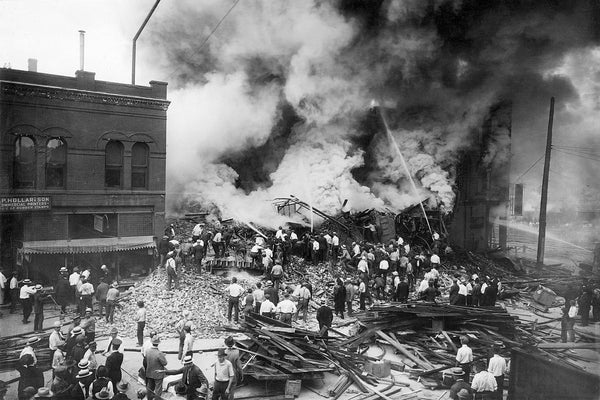 Sioux City firefighters working to contain the fire in the Ruff Building, Fourth and Douglas streets, June 29, 1918. In one of Sioux City’s biggest tragedies, 37 people were killed after the Ruff Building collapsed during a remodeling, which then caused a fire. Sioux City Museum
