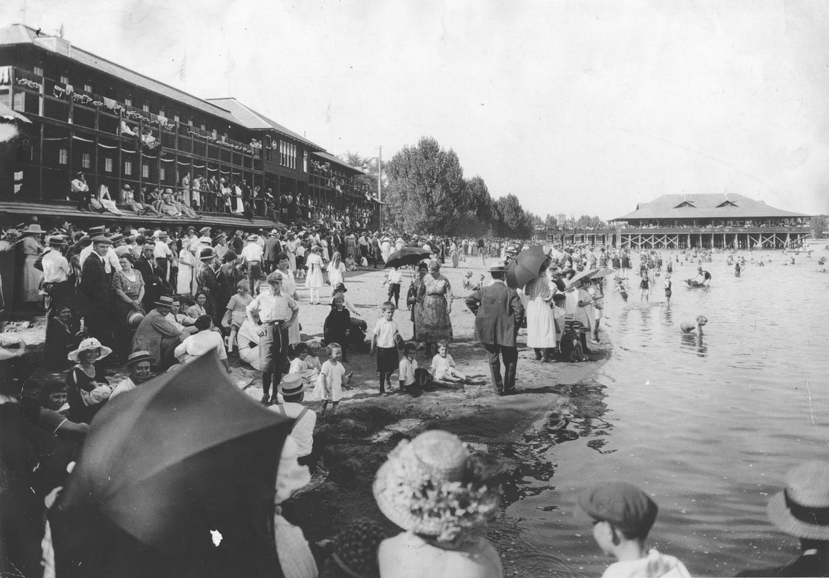 Recreation at Liberty Lake in the early 1900s. Courtesy Spokane Public Library/Northwest Room