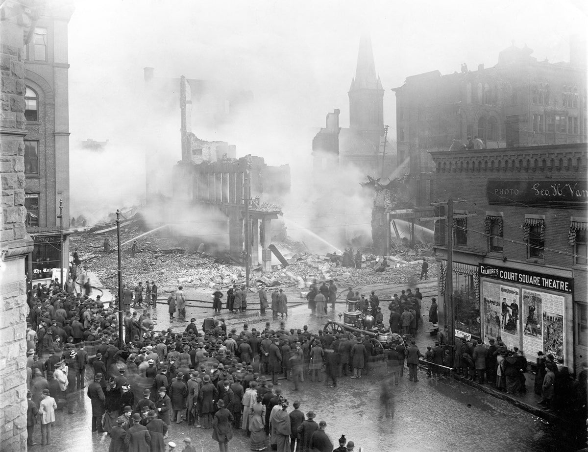 Springfield 375 Years: A Photo Retrospective of Greater Springfield