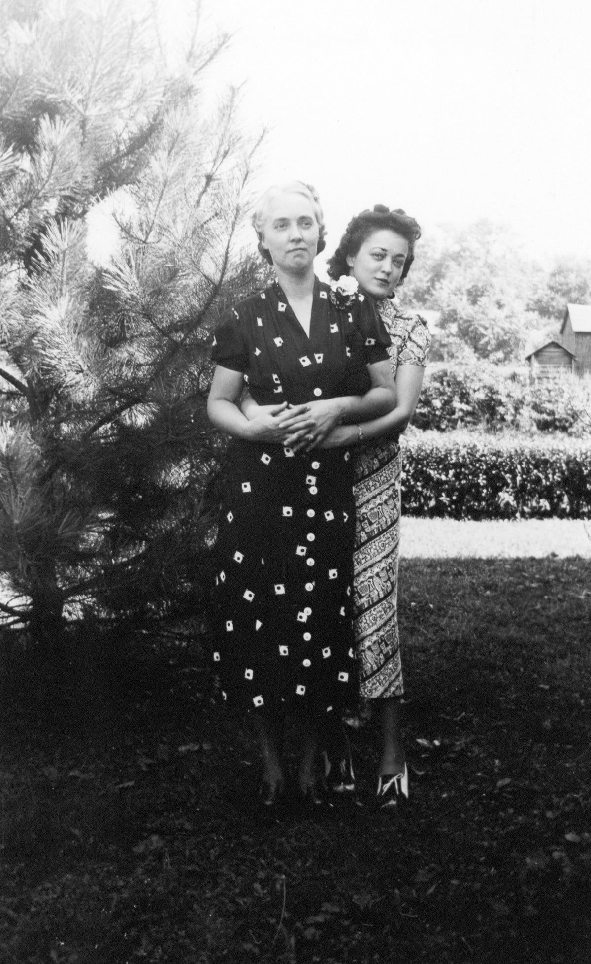 Leda Ferne (Schupp) Thomas and her daughter Laura “Lillie” E. Thomas around the time of Laura’s 18th birthday in Port Washington, 1938. Courtesy Denise R. Brosius