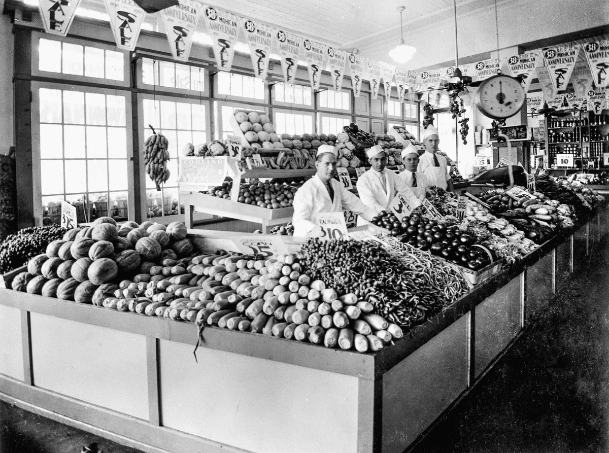 Produce on display during an anniversary sale at Mohican Co., 1933. Courtesy Watertown Daily Times