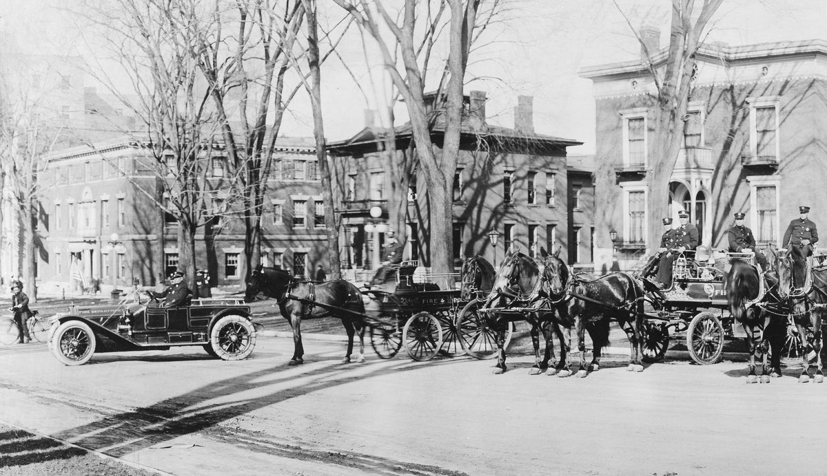 Watertown Fire Department, 1916. Courtesy Jefferson County Historical Society / #Uncatalogued