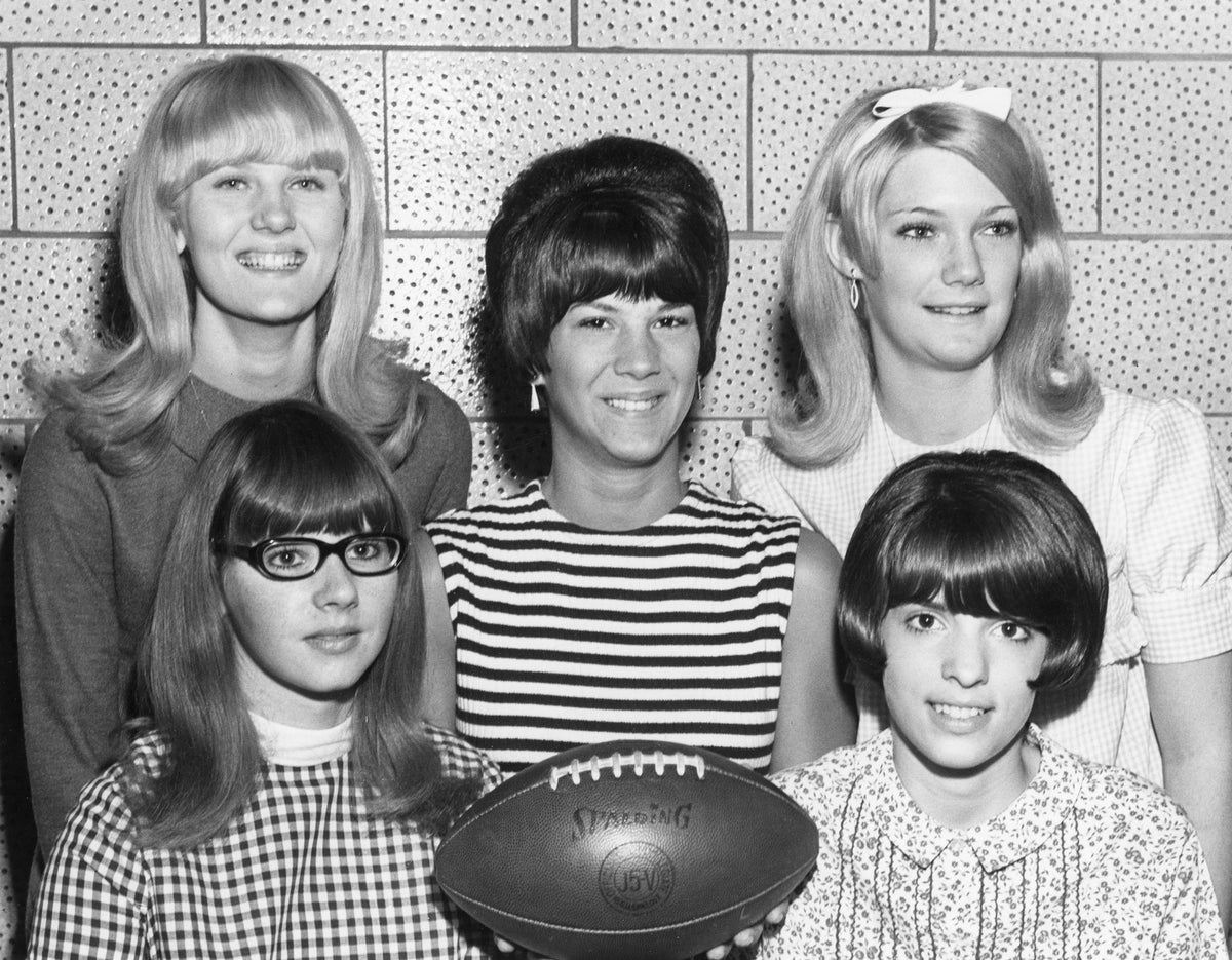 Dalton High School homecoming court, 1967. Front row: Starla Hofstetter, Lynette Nussbaum. Back row: Toni Lintern, queen Judy Nussbaum, Susan Hunter. Courtesy Dalton Community Historical Society