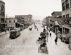 Our Valley: The Yakima Valley: Through the Eyes of the Yakima Herald-Republic and its Readers Cover