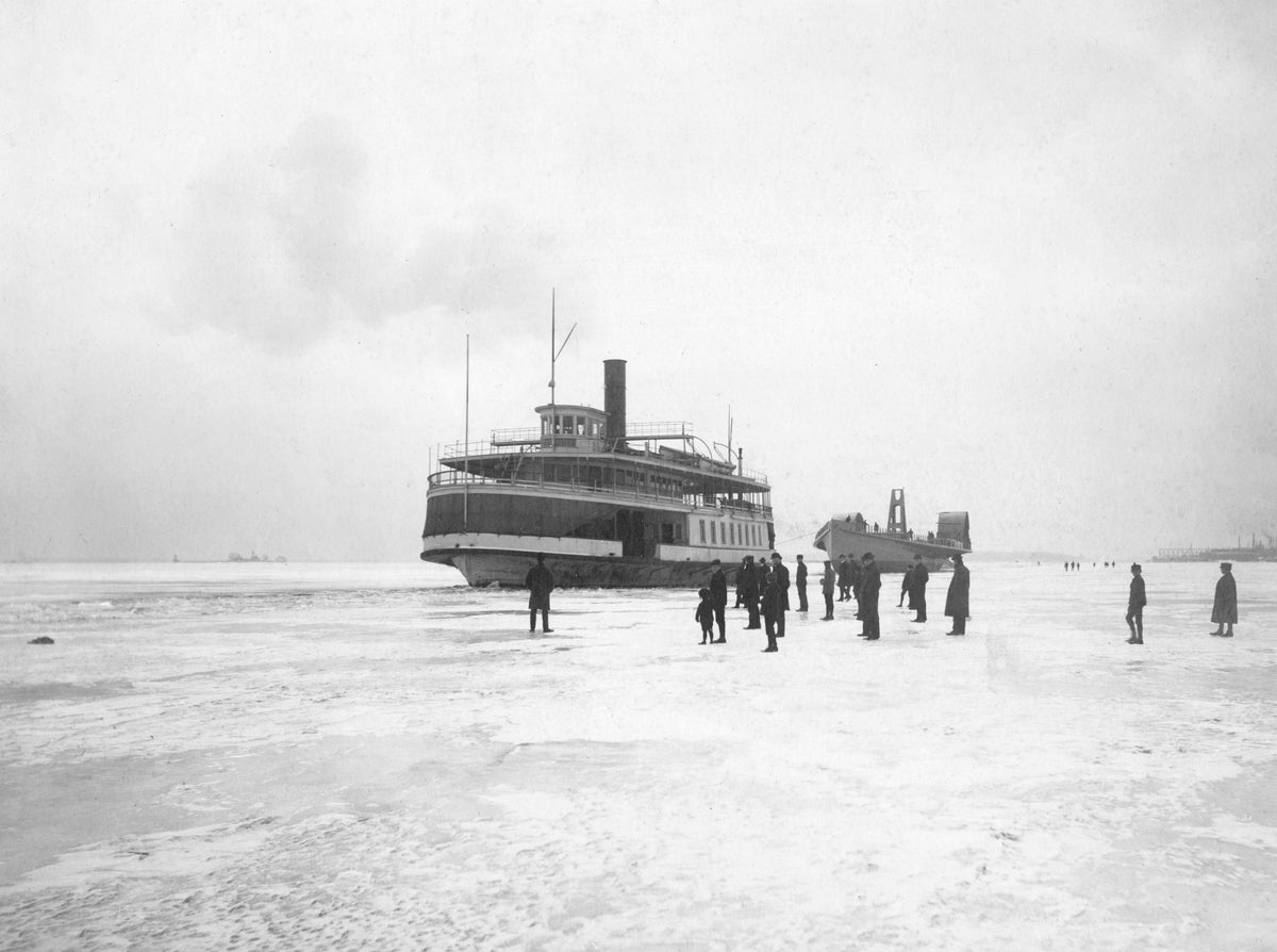 Detroit, Belle Isle, and Windsor Ferry Company passenger ferry Promise on the Detroit River, 1900. During the winter, the Promise was frequently put into service as an ice breaker to help steam barges get through the Detroit River and Lake St. Clair. Courtesy Detroit Historical Society / #2013.067.017