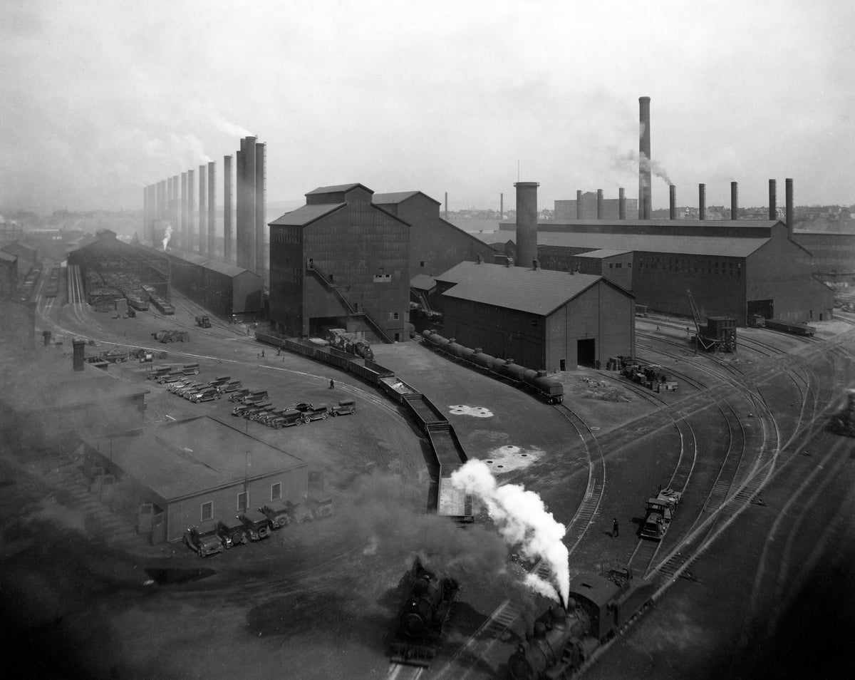Republic Steel mill Corrigan-McKinney plant, as seen from Clark Avenue Bridge, 1947. Courtesy Cleveland Public Library/Photograph Collection/#CP04437