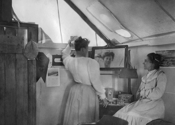 Las Vegas settlers, circa 1910. Courtesy Ferron-Bracken Photo Collection, UNLV University Libraries Special Collections & Archives