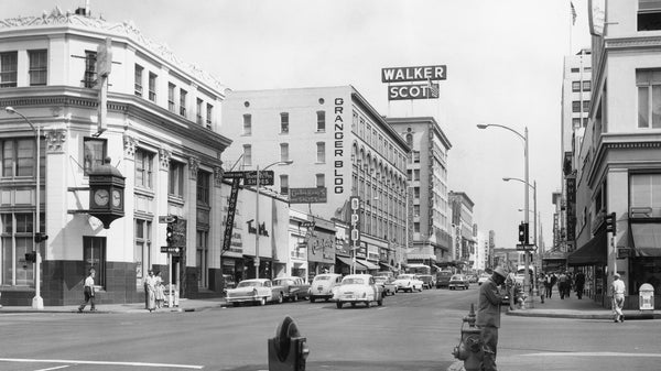 Fifth Avenue was the main retail street in 1960s downtown San Diego. The Walker Scott department store, opened in 1935 as Walker’s, sported the city’s first escalators in 1947. President George A. Scott, whose name was added in 1954, built stores in the suburbs in the 1960s, but all outlets closed by 1986 in the face of a changing retail environment. Union-Tribune