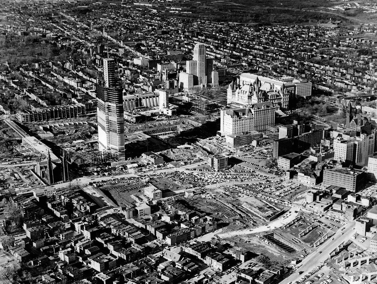 Looking northwest towards an area of urban renewal on South Mall of Albany (later known as the Empire State Plaza), 1968. Courtesy Times Union Historic Images / Bob Richey