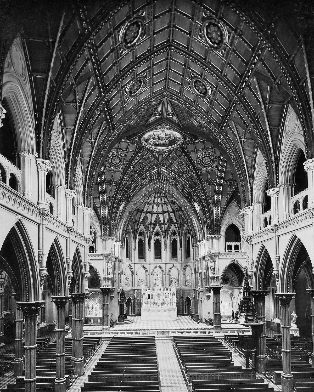 The first Cathedral of Saint Joseph, Farmington Avenue, Hartford, 1937. The church was destroyed by fire in 1956. Courtesy Archdiocese of Hartford / Geo. E. Meyers